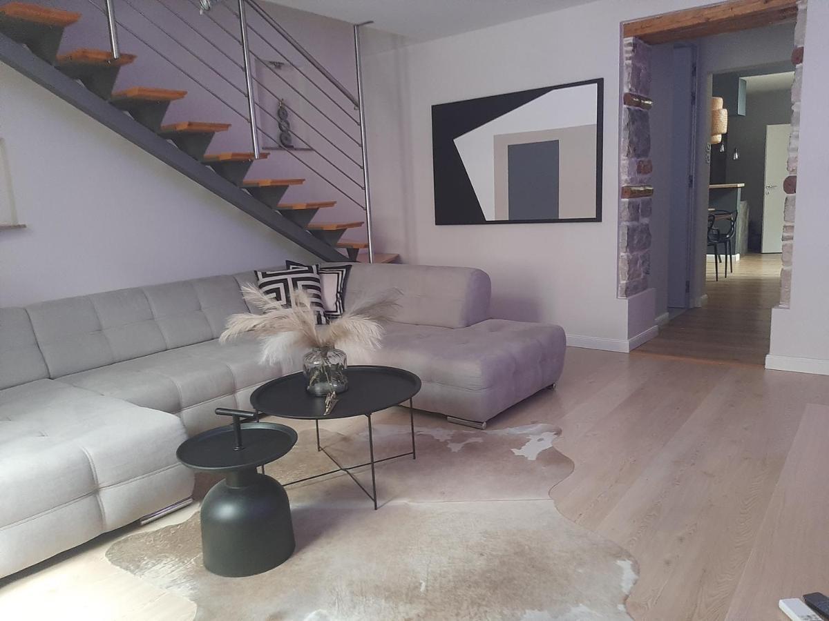 Arena Design Apartments With Free Private Parking And With A Terrace Pula Buitenkant foto